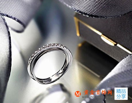 
	天然鉆石是什么形狀的 如何鑒定
