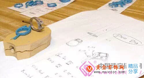 
	一枚鉆戒的手工制作全過程！（視頻）
