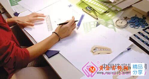 
	一枚鉆戒的手工制作全過程！（視頻）
