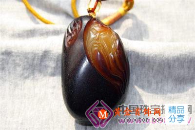 
	淺談和田玉的加工程序
