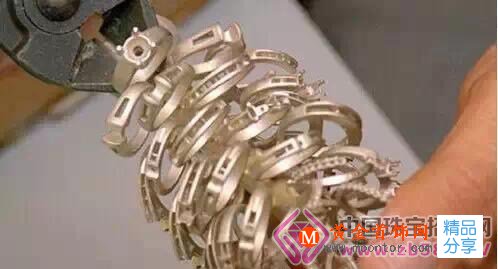 
	一枚結婚鉆戒的制作全過程
