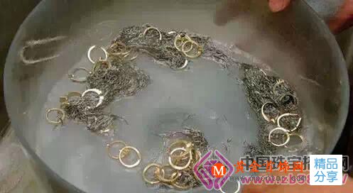 
	一枚結婚鉆戒的制作全過程
