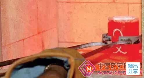 
	一枚結婚鉆戒的制作全過程
