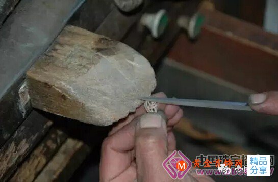 
	揭秘：一件珠寶的誕生全過程
