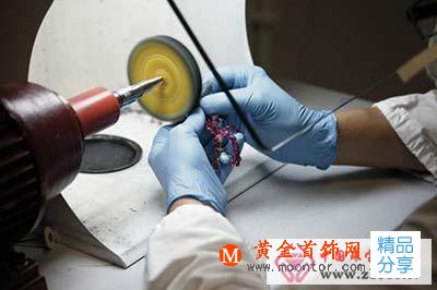 
	揭秘寶格麗珠寶的誕生過程
