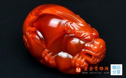 
	南紅瑪瑙的功效與作用
