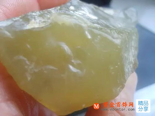 
	瑪瑙原石的鑒別方法
