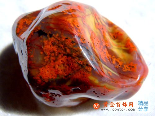 
	瑪瑙價格多少錢一克
