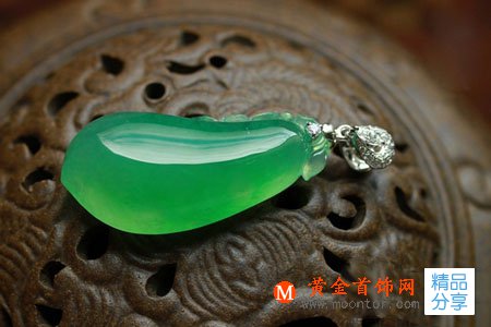 
	翡翠的制作過程，帶你走進石頭的脫變之旅
