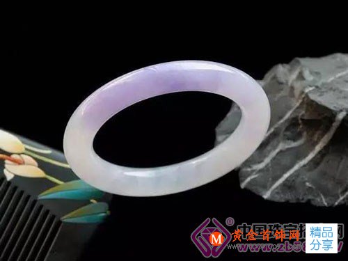 
	時尚好品味靠好珠寶搭對膚色，小心越戴越丑
