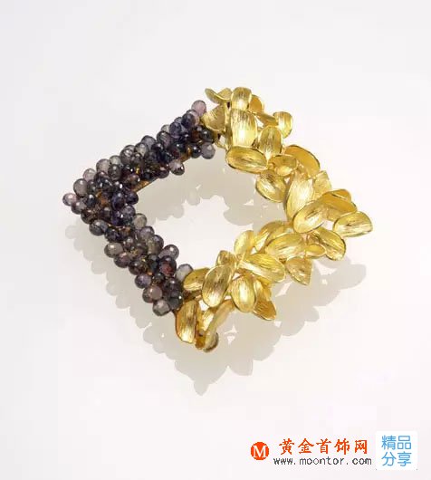 
	傳統手工藝百花園中的一枝奇葩，鏨刻工藝的現代化首飾欣賞
