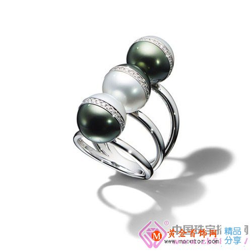 
	溫柔成長，平衡之美，用珍珠裝點自己
