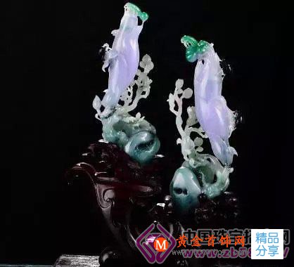 
	翡翠首飾加工流程——細雕與修整篇
