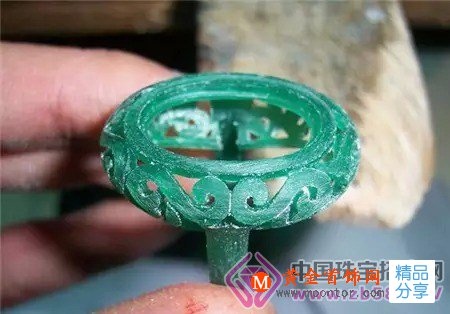 
	解說珠寶飾品是怎樣煉成的
