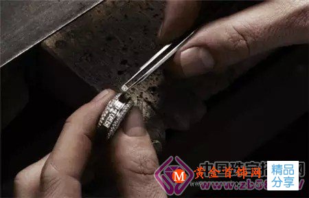 
	解說珠寶飾品是怎樣煉成的
