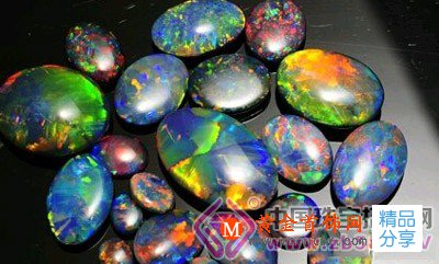 
	國際珠寶十大寶石王國
