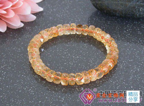 
	鉑晶爾曼：具備財富的黃水晶

