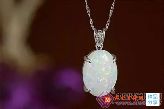 
	漂亮歐泊中暗存“殺機”，揭秘白歐泊改色
