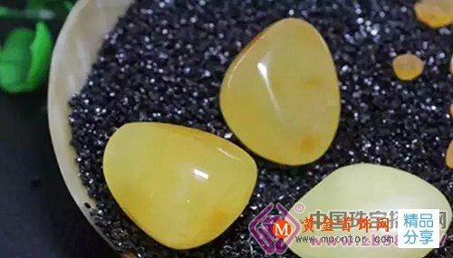 
	“千年琥珀，萬年蜜蠟”？一派胡言，我很氣憤！
