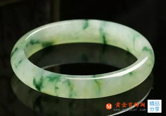 
	翡翠的水路怎么看？關于翡翠水路的一些特征
