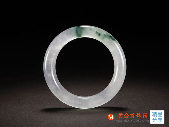 
	購買翡翠有哪些需要注意的？
