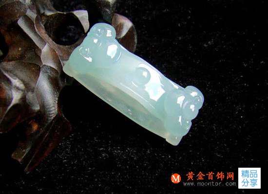 
	教你如何除掉翡翠首飾上的頑垢，非常有用
