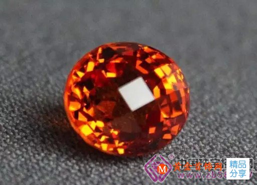 
	同樣是石榴石，憑什么你就那么貴？
