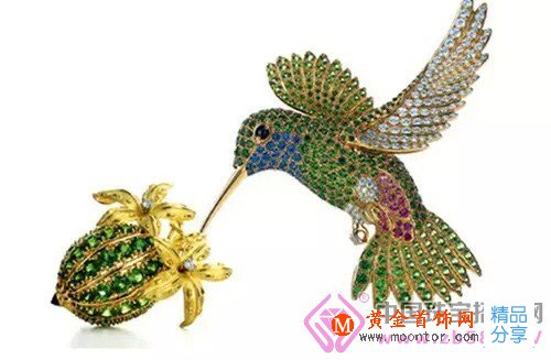 
	寶石的繽紛色彩不靠氣質，主要靠它！
