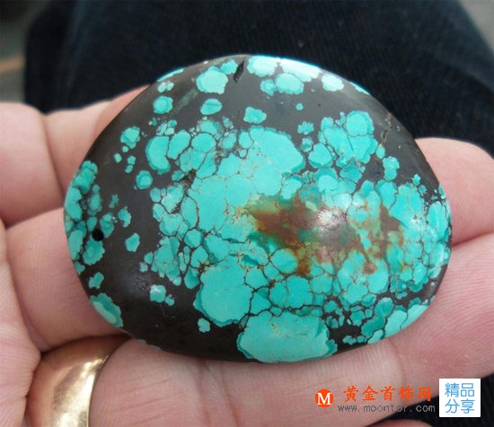 
	綠松石是如何形成的
