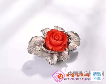 
	最適合在天冷佩戴的寶石，紅珊瑚
