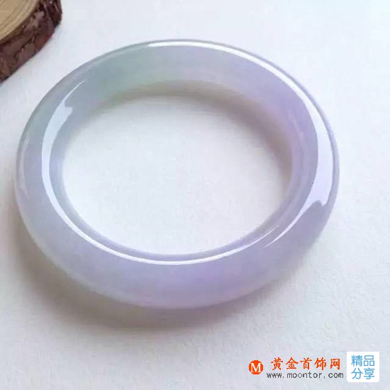 
	如何快速選擇翡翠手鐲？
