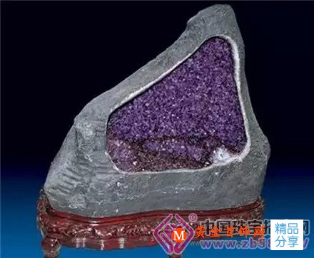 
	各種彩寶、水晶都有哪些功效，你知道嗎？太全了
