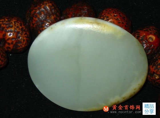 
	和田玉中的“水線”到底是什么？
