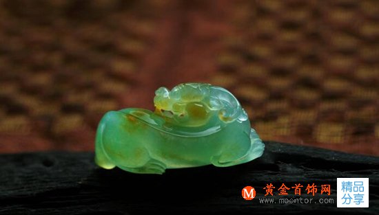 
	玉石如何鑒別優劣
