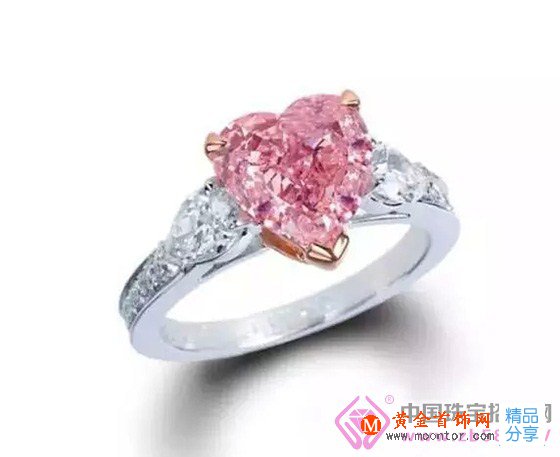 
	鉆石不夠 五彩寶石來湊
