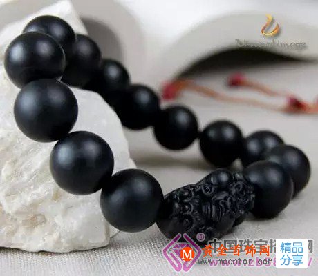 
	寶石，不止擁有美麗繽紛的外表還具有養身功能
