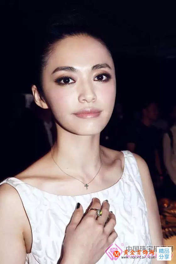 
	世界上最大的寶石級沙弗萊，別被它嚇到
