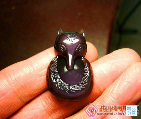 
	黑曜石的功效與作用是什么？黑曜石選購技巧
