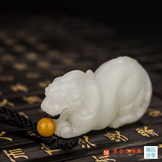 
	和田玉貔貅吊墜該如何佩戴？
