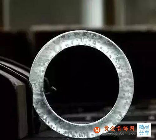 
	翡翠有這幾種瑕疵會增值？
