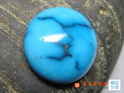 
	綠松石是什么？綠松石怎樣鑒定？
