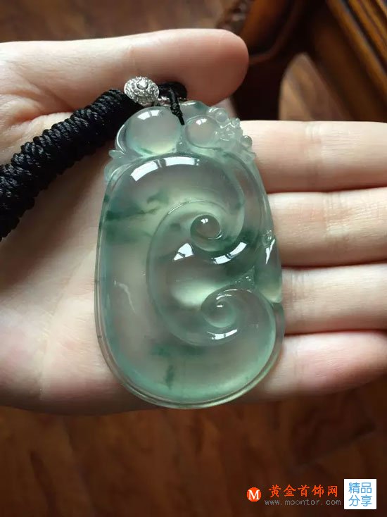 
	哪些瑕疵影響翡翠的品質與價值？
