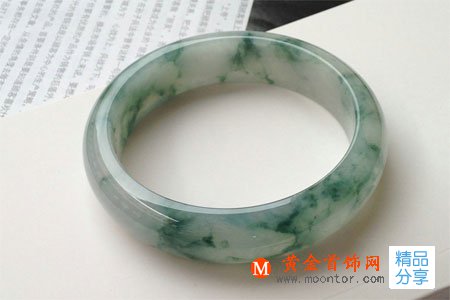 
	孕婦佩戴翡翠手鐲的利與弊
