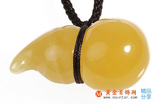 
	琥珀和蜜蠟是啥關系？99%的人都搞不清楚它們
