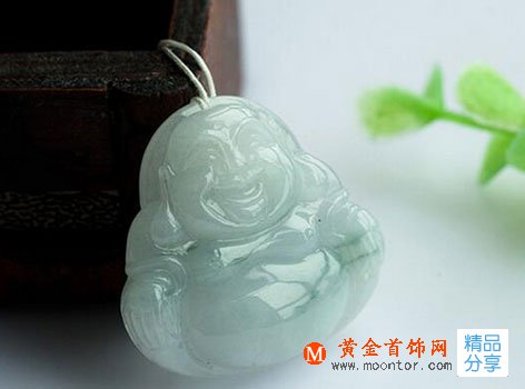 
	翡翠有制約價格的因素 它的美與價格之間有何聯系
