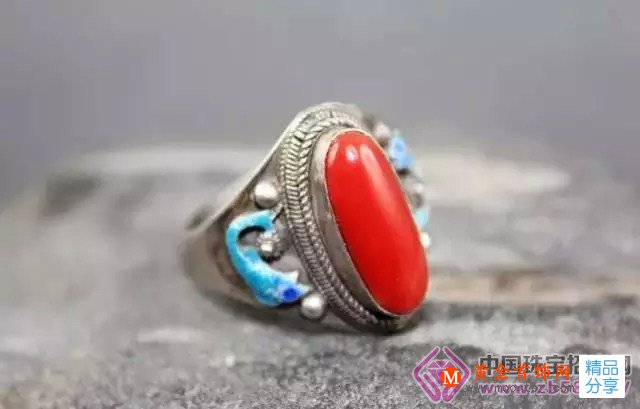 
	不是什么紅珊瑚都被稱為“阿卡珊瑚”
