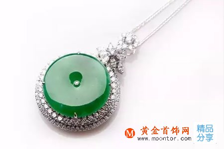 
	翡翠越透越好？還是越色越好？
