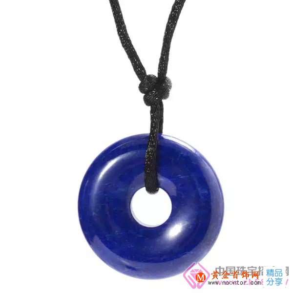 
	青金石名貴稀有 佩戴對人體有什么好處
