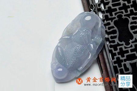 
	冰種、豆種和糯冰種翡翠的區別
