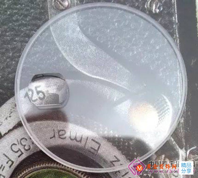 
	藍寶石水晶玻璃表鏡
